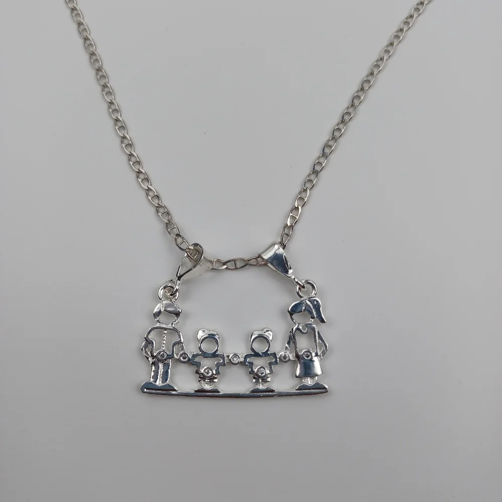 925 sterling silver Family pendant necklace Mom and Dad and‎ two boys